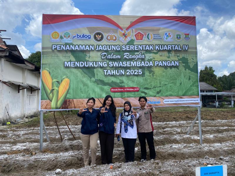 DLHK Hadiri Penanaman Jagung Serentak Kuartal IV di Mendo Barat