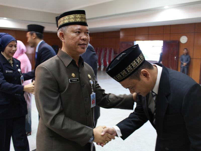 Seragam PNS Dan Tenaga Kontrak Pemprov Babel Akan Beda