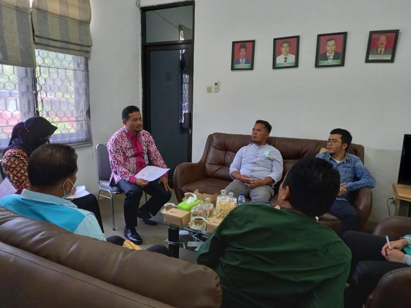 Komisi 3 DPRD Bangka Tengah Koordinasi Penanganan Pencemaran Sungai ke DLHK Babel