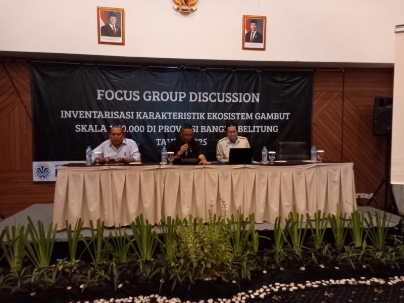 Plh Kadis LHK Bambang Trisula Buka FGD Inventarisasi Karakteristik Ekosistem Gambut   