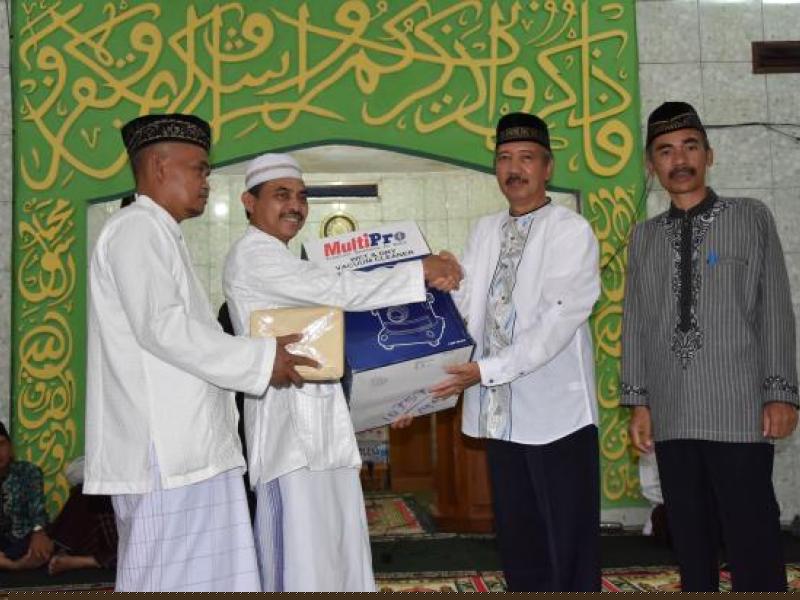 Asisten I Setda Pemprov Safari Ramadhan Ke Masjid Al-Aziz